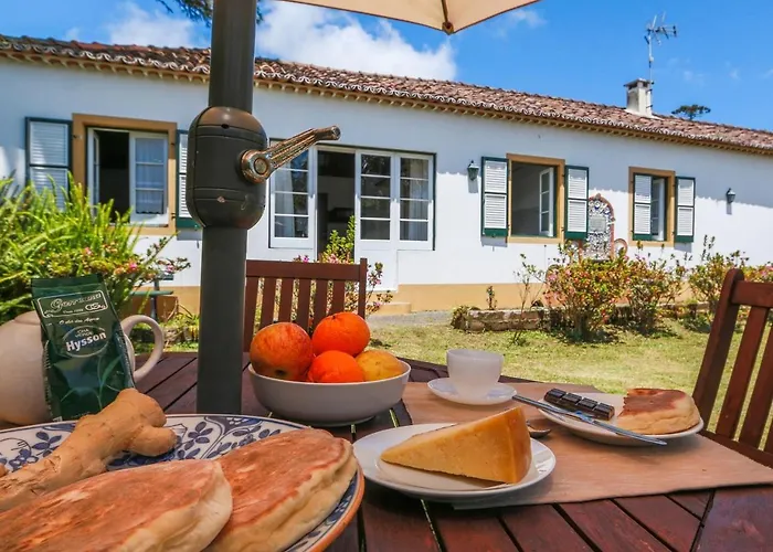 Guestready - Domus Adepta Charming W/ Garden Furnas (Azores)